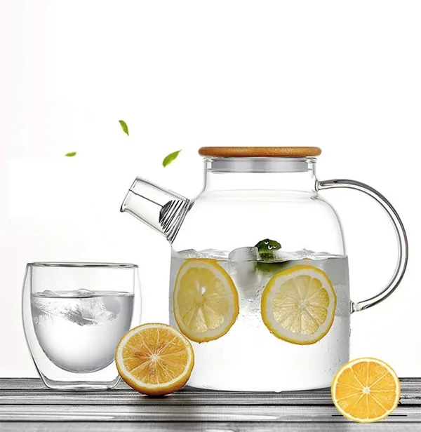 Pack_Of_2_Premium_270ml_Borosilicate_Glass_Water_Jug_With_Stainless_Steel_Lid_Handle_Transparent_Beverage_Carafe_For_Home_Office_For_Serve_Water_Juice_Jug_1_8_Lieter_Wooden_Lid