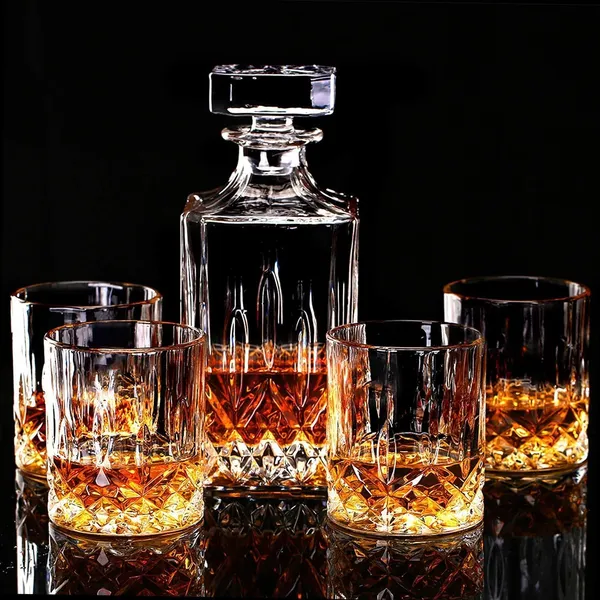 Crystal_Clear_Decanter_And_Glasses_Set_Stylish_1_Decanter_750ml_And_6_Glass_300ml_Set_Perfect_For_Whiskey_Scotch_Wine_Vodka_Tequila_Rum