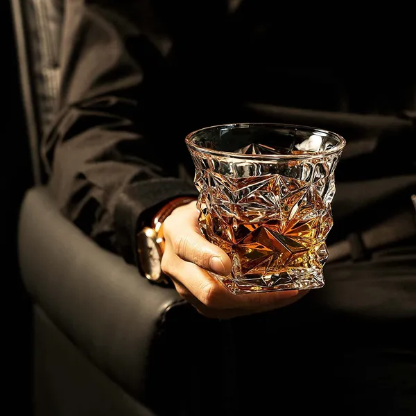 Style_Crystal_Clear_Glass_Decanter_Storage_Container_For_Liquor_Whisky_Vodka_Scotch_Wine_Rum_Brandy_Champagne_Tequila_Beer_Juice_1000ml_Square_Decanter_With_6_Glass_250ml