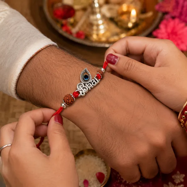 Temple_Tales_Krishna_Bhai_Kavach_Silver_Rudraksha_Rakhi_for_Raksha_Bandhan