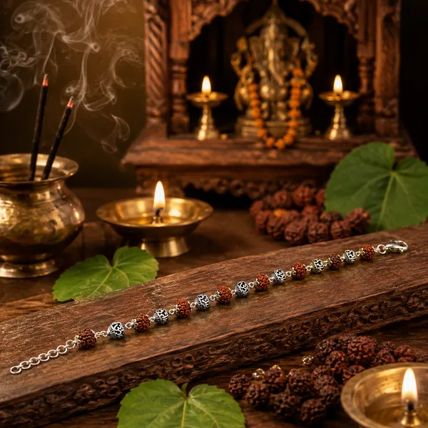 Pinakin_Om_Rudraksh_Bracelet_with_Square_Silver_Beads_|_Temple_Tales