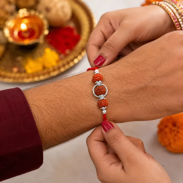 Temple_Tales_Rudraksha_Shakti_Silver_Rudraksha_Rakhi_for_Raksha_Bandhan