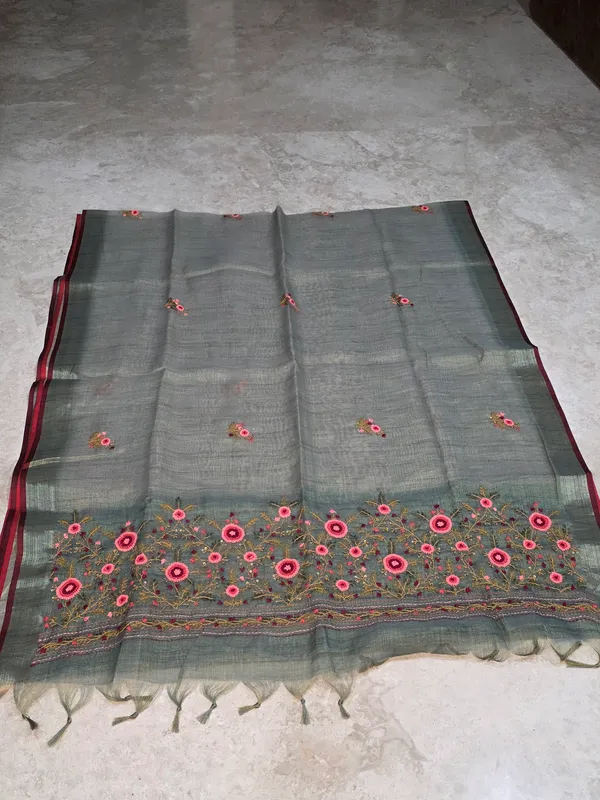 Green_Grey_Tissue_Linen_Floral_Embroidered_Saree_For_Women