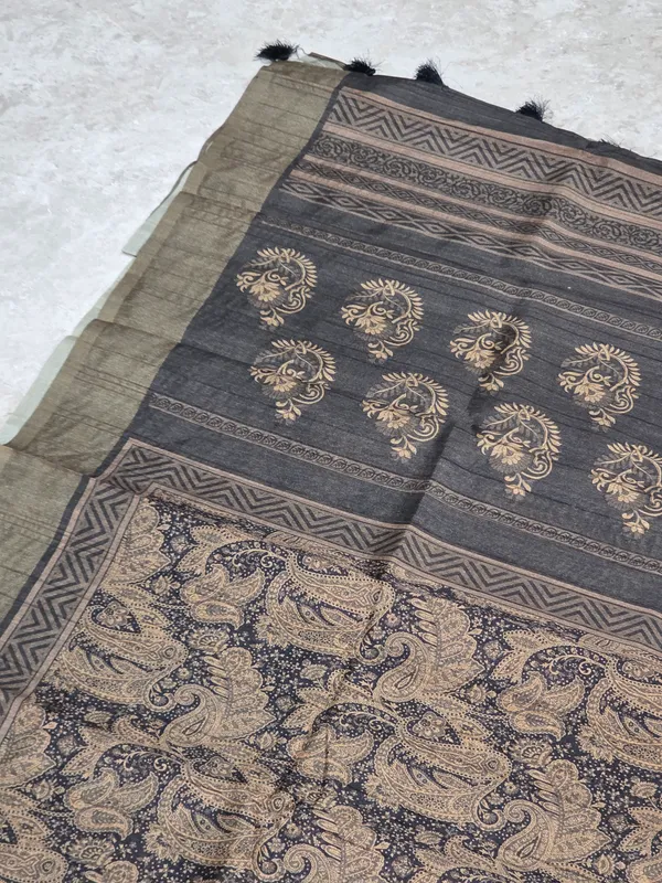 Brown_Tussar_Handwoven_Traditional_Motif_Saree_For_Women