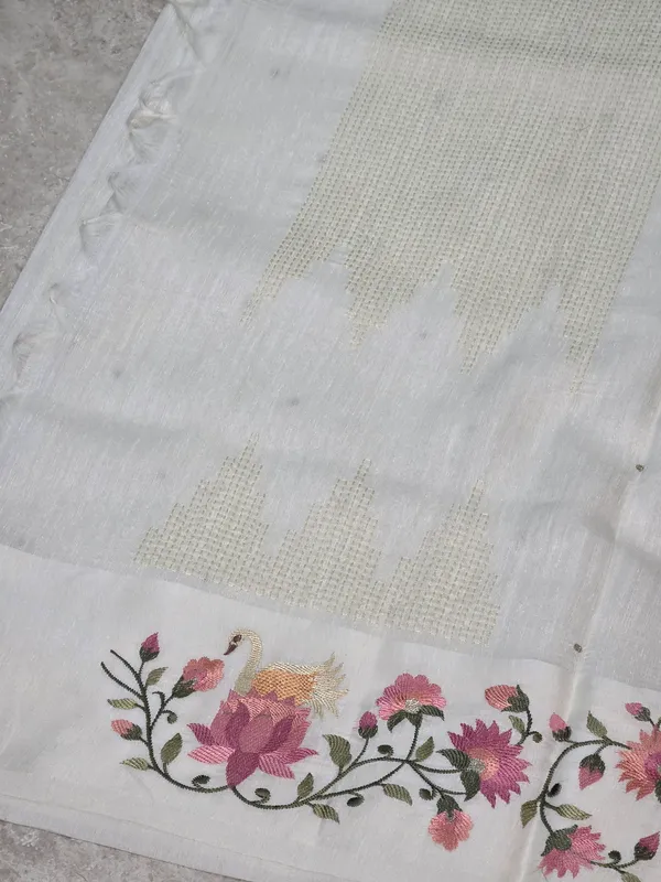 White_Tusser_Floral_Embroidered_Saree_For_Women