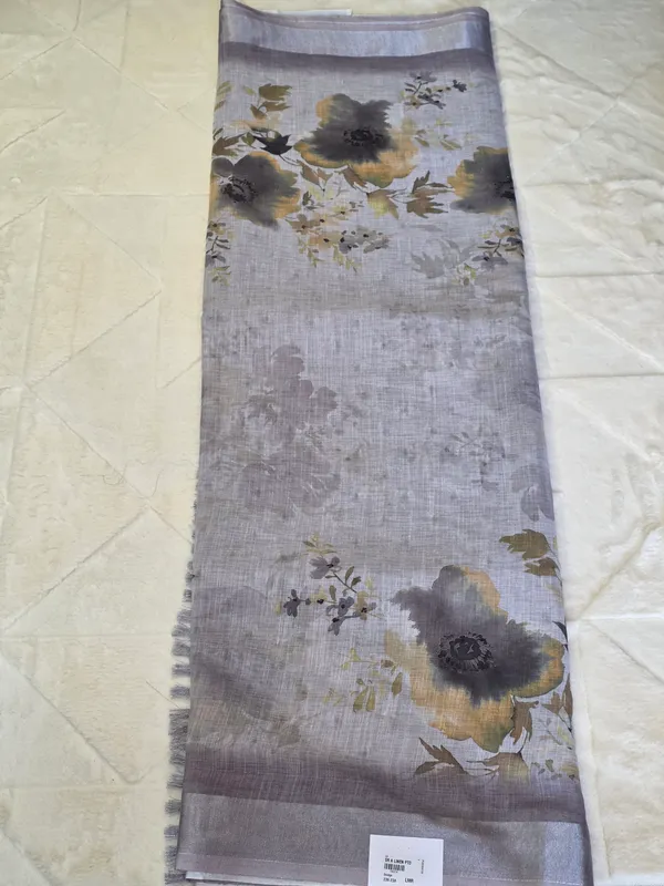 Lavender_Grey_Linen_Floral_Print_Saree_For_Women