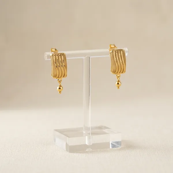 Gold_Copper_Stud_Earrings_For_Women