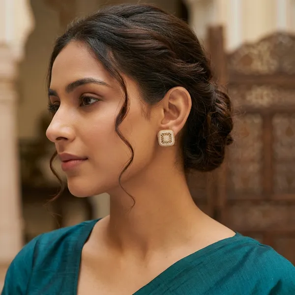 Golden_Square_Stud_Earrings_With_Crystal_Detailing