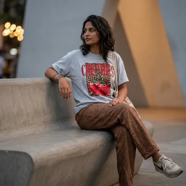 Oversized_Light_Grey_Cotton_Graphic_Print_T-Shirt_For_Women