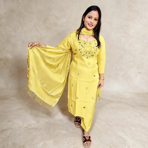 Yellow_Cotton_Suit_For_Women