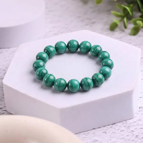 Green_Stone_Beads_Bracelet_For_Unisex