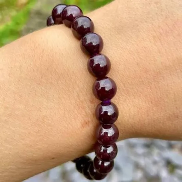 Burgundy_Stone_Beads_Bracelet_For_Unisex