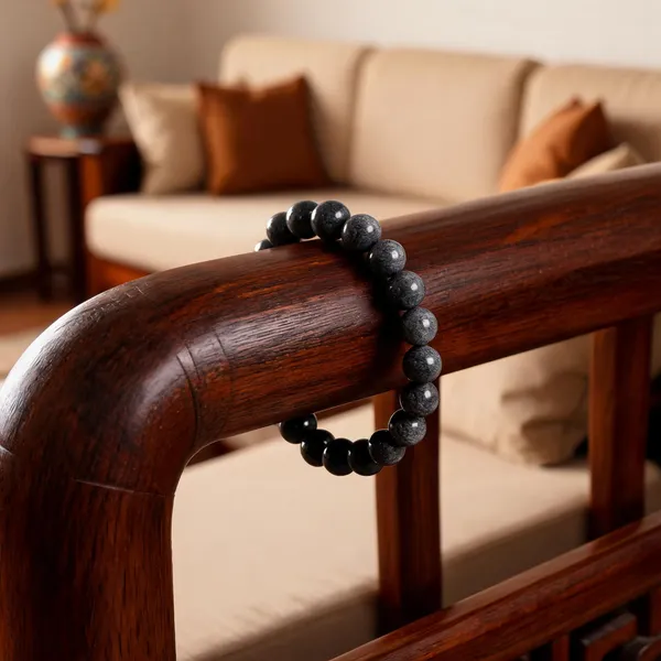 Black_Stone_Beads_Bracelet_For_Unisex