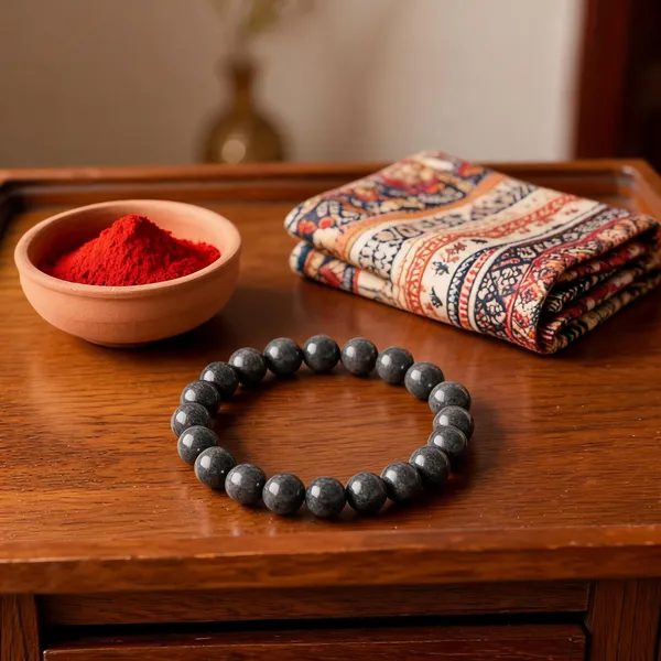 Black_Stone_Beads_Bracelet_For_Unisex
