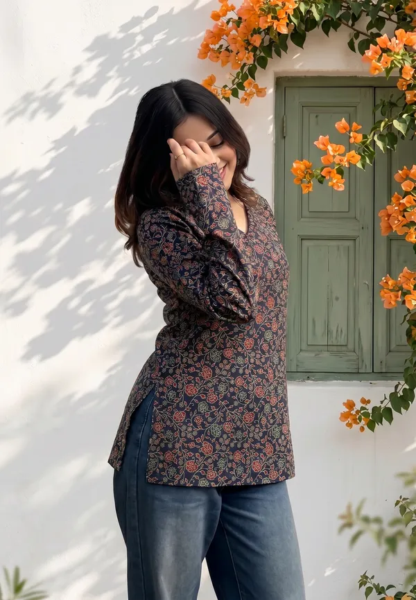 Black_Cotton_Floral_Print_V-Neck_Full_Sleeve_Short_Kurti_For_Women
