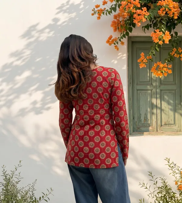 Rust_Red_Cotton_Printed_V-Neck_Short_Kurti_For_Women