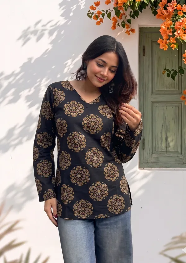 Black_Cotton_Gold_Medallion_Print_Full_Sleeve_Short_Kurti_For_Women