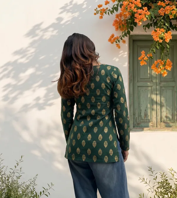 Dark_Green_Cotton_Gold_Foil_Print_V-Neck_Short_Kurti_For_Women