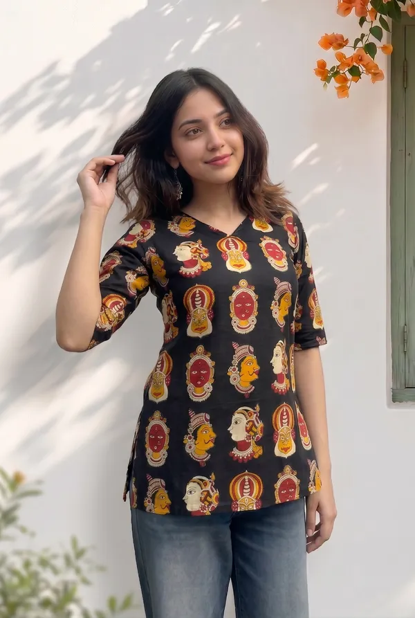 Black_Cotton_Kalamkari_Print_Short_Kurti_For_Women