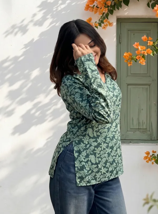 Green_Cotton_Floral_Print_V-Neck_Long_Sleeve_Short_Kurti_For_Women