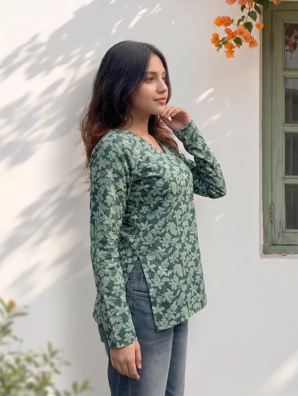 Green_Cotton_Floral_Print_V-Neck_Long_Sleeve_Short_Kurti_For_Women