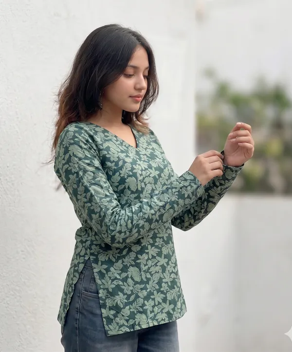 Green_Cotton_Floral_Print_V-Neck_Long_Sleeve_Short_Kurti_For_Women
