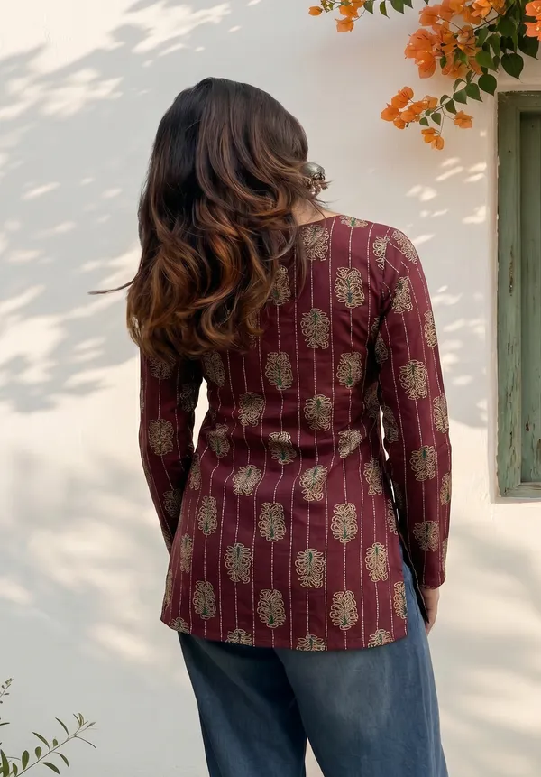 Maroon_Cotton_Block_Print_Full_Sleeve_Short_Kurti_For_Women