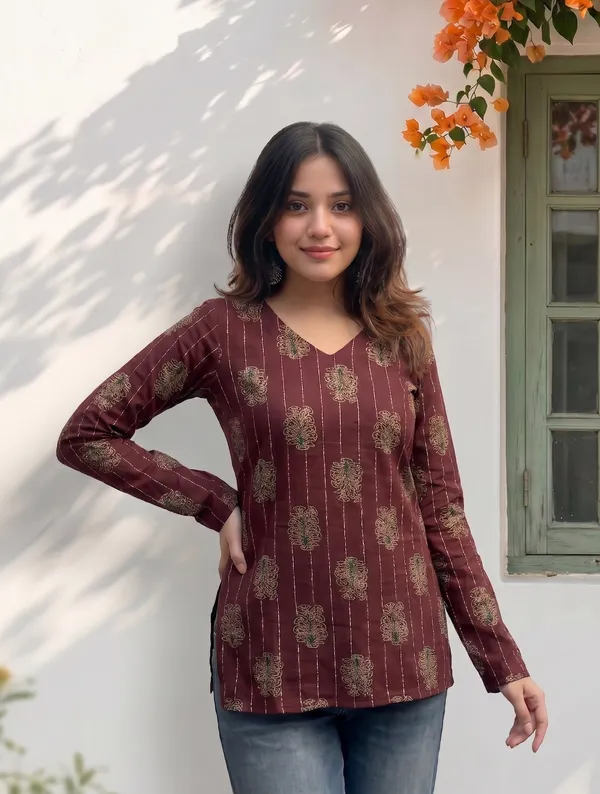 Maroon_Cotton_Block_Print_Full_Sleeve_Short_Kurti_For_Women