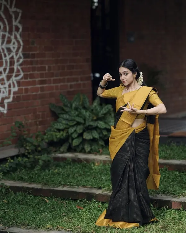 Blush_Silk_Symphony_Saree