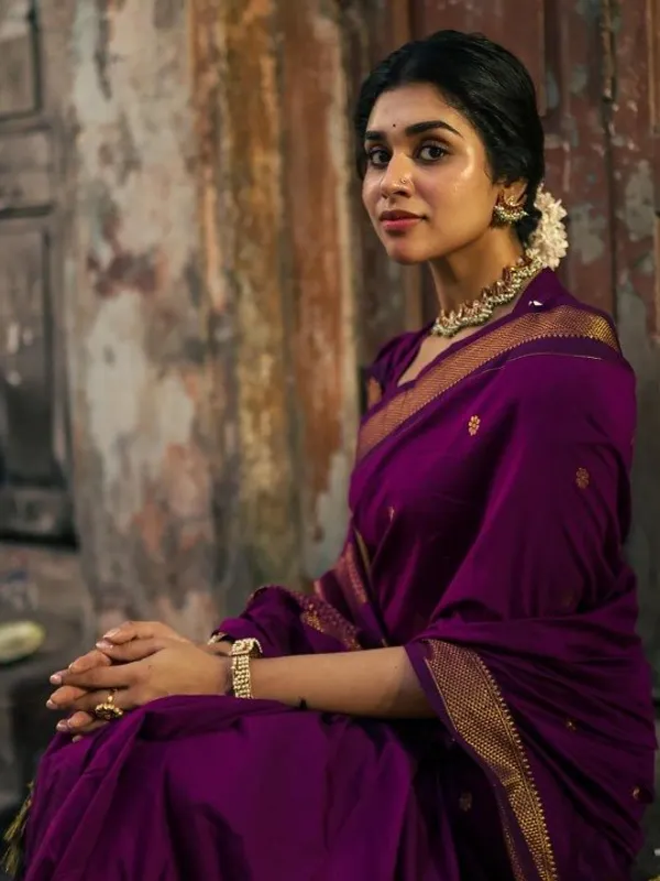 The_Queen_Of_Silk_Sarees