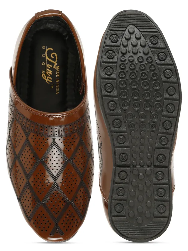 Tiny_Bugs_Boys_Ethnic_Wear_Mojaris_-_Tan