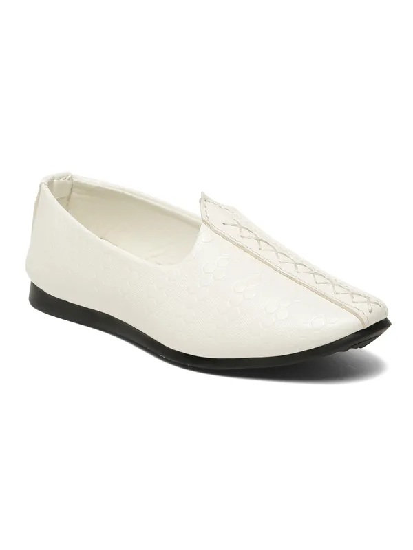 Tiny_Bugs_Boys_Ethnic_Wear_Mojaris_-_White