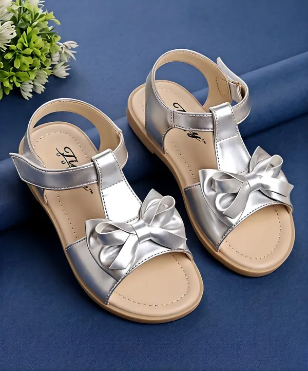 Tiny_Bugs_Girls_Bow_Embellished_Sandals_-_Silver