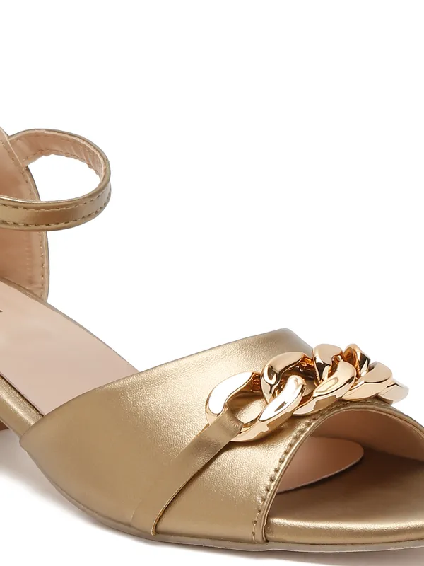 Tiny_Bugs_Girls_Chain_Embellished_Party_Wear_Sandals_-_Gold