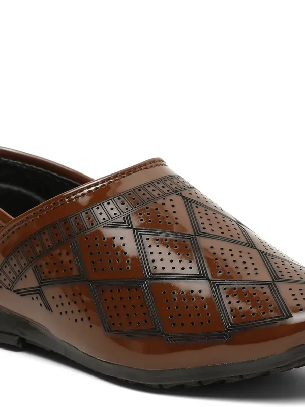Tiny_Bugs_Boys_Ethnic_Wear_Mojaris_-_Tan