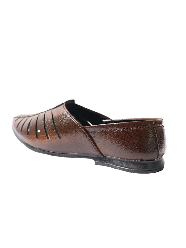 Tiny_Bugs_Boys_Ethnic_Wear_Mojaris_-_Brown