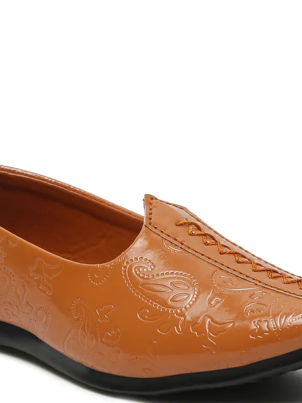 Tiny_Bugs_Boys_Ethnic_Wear_Mojaris_-Tan
