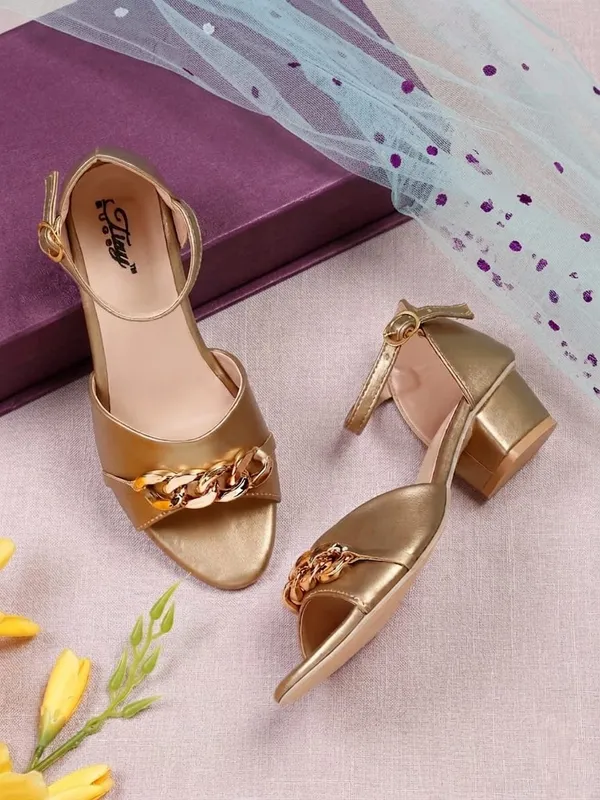 Tiny_Bugs_Girls_Chain_Embellished_Party_Wear_Sandals_-_Gold