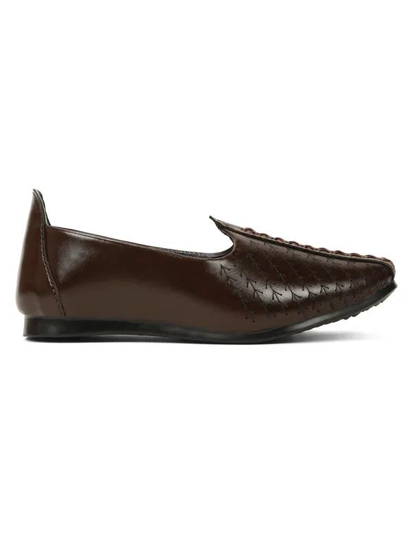 Tiny_Bugs_Boys_Ethnic_Mojaris-_Brown