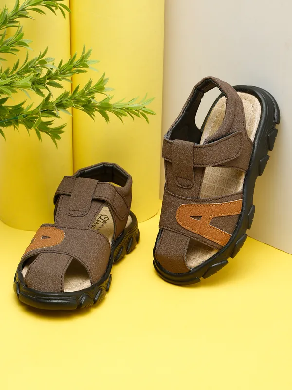Tiny_Bugs_Boys_Casual_Velcro_Sandals_-_Brown