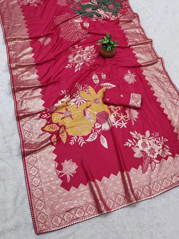 Red_Banarasi_Silk_Zari_Woven_Saree_For_Women