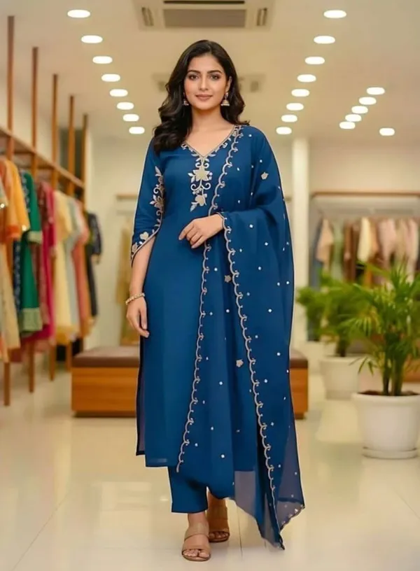 Blue_Kurta_Set_With_Dupatta_For_Women