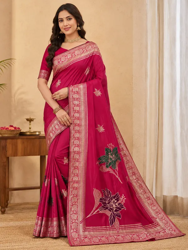 Maroon_Banarasi_Silk_Floral_Woven_Saree_For_Women