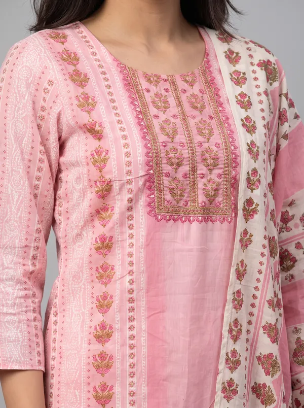 Light_Pink_And_Red_Cotton_Embroidered_Floral_Print_Kurta_With_Dupatta_For_Women_Pack_Of_2
