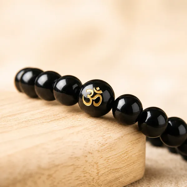 Single_Bead_Om_Mantra_Bracelet