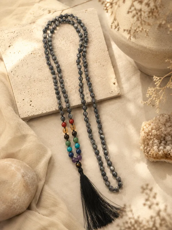 Larvikite_with_7_Chakra_Japa_Mala