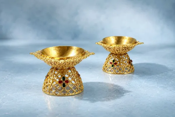 Gold_Plated_Diya_Set_with_Safety_Vati