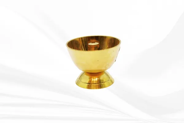 Brass_Traditional_Pooja_Diya_Lamp