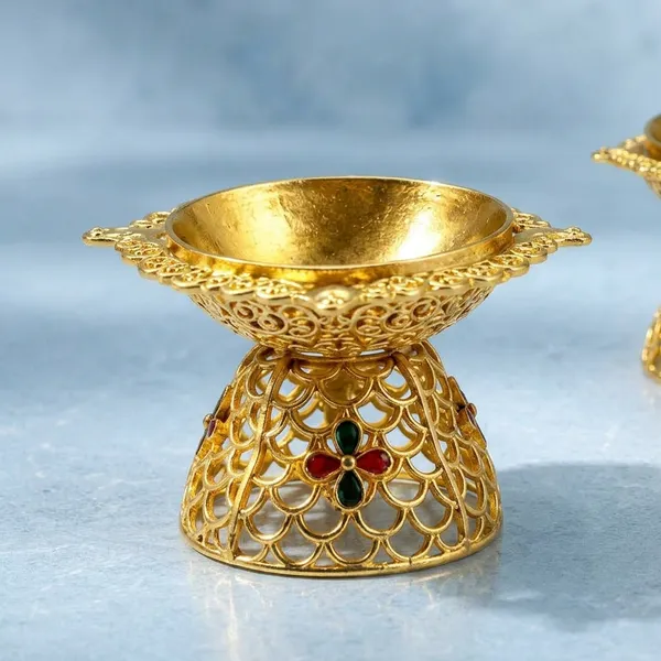 Gold_Plated_Diya_Set_with_Safety_Vati