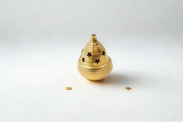 Gold_Tone_Star_Cutout_Diya